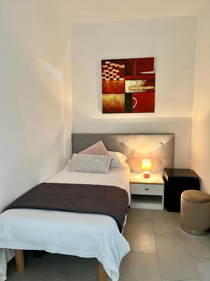 Hotel Alla Fontanella Alassio Ruang foto