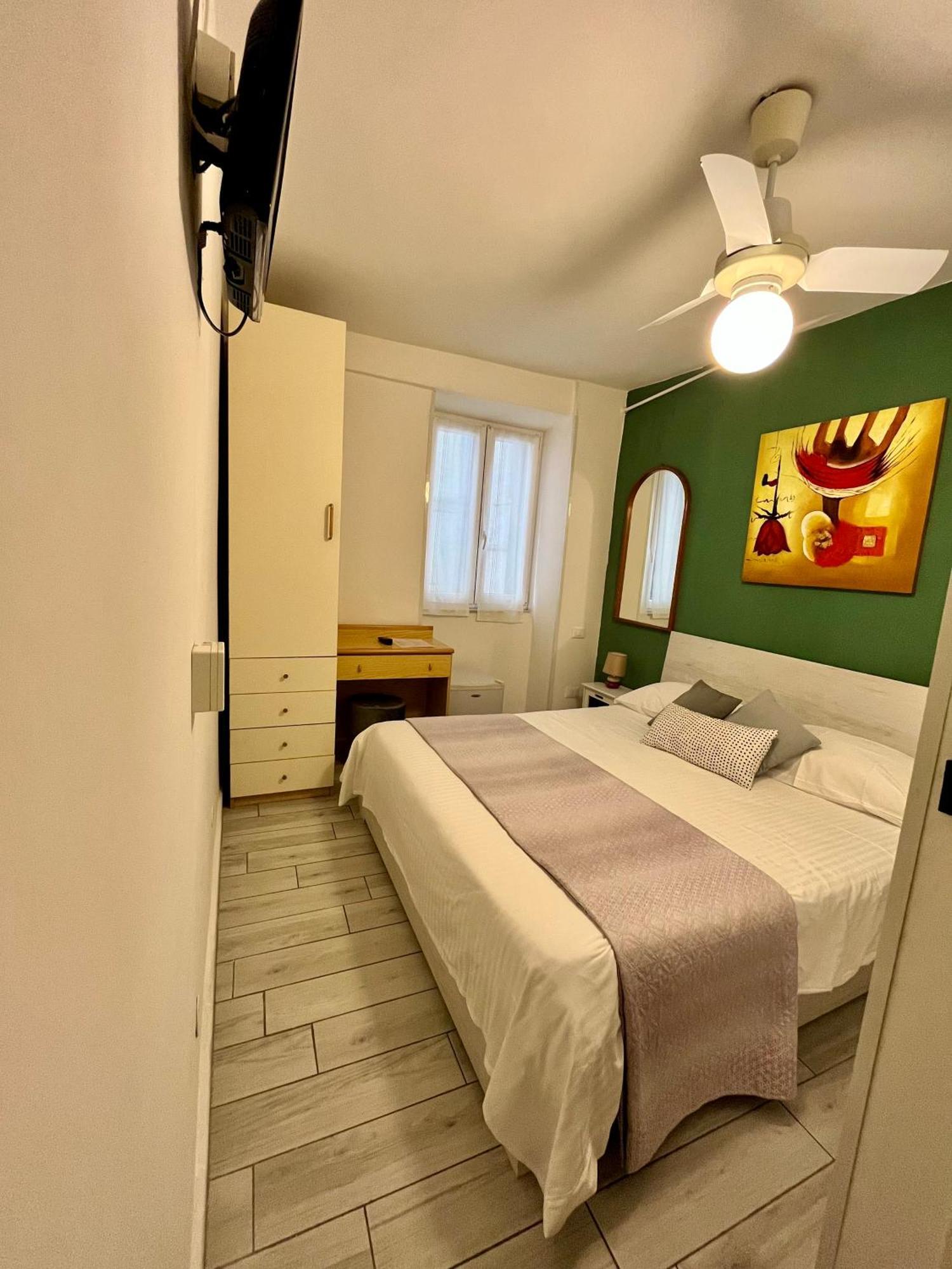 Hotel Alla Fontanella Alassio Ruang foto