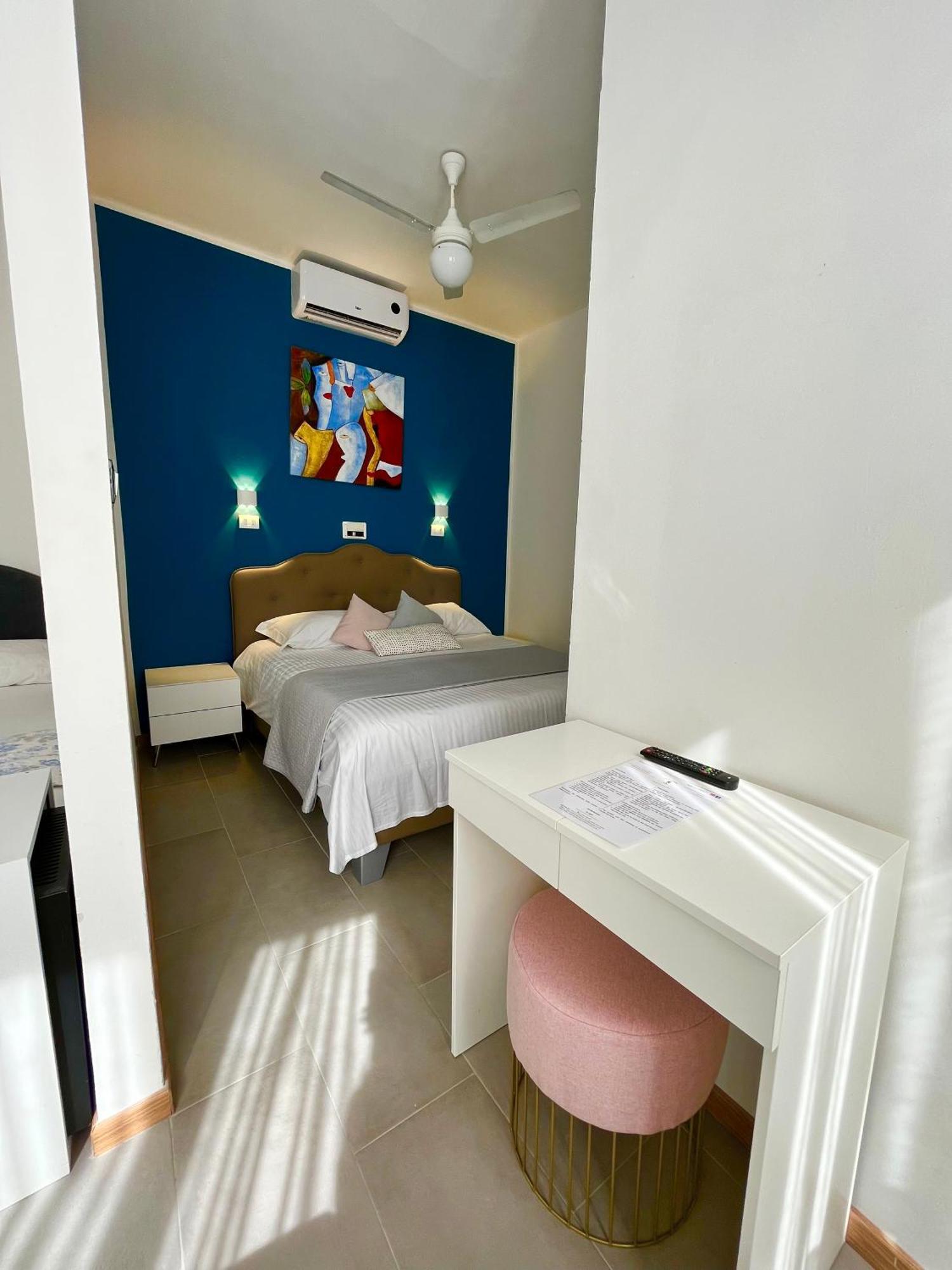 Hotel Alla Fontanella Alassio Ruang foto