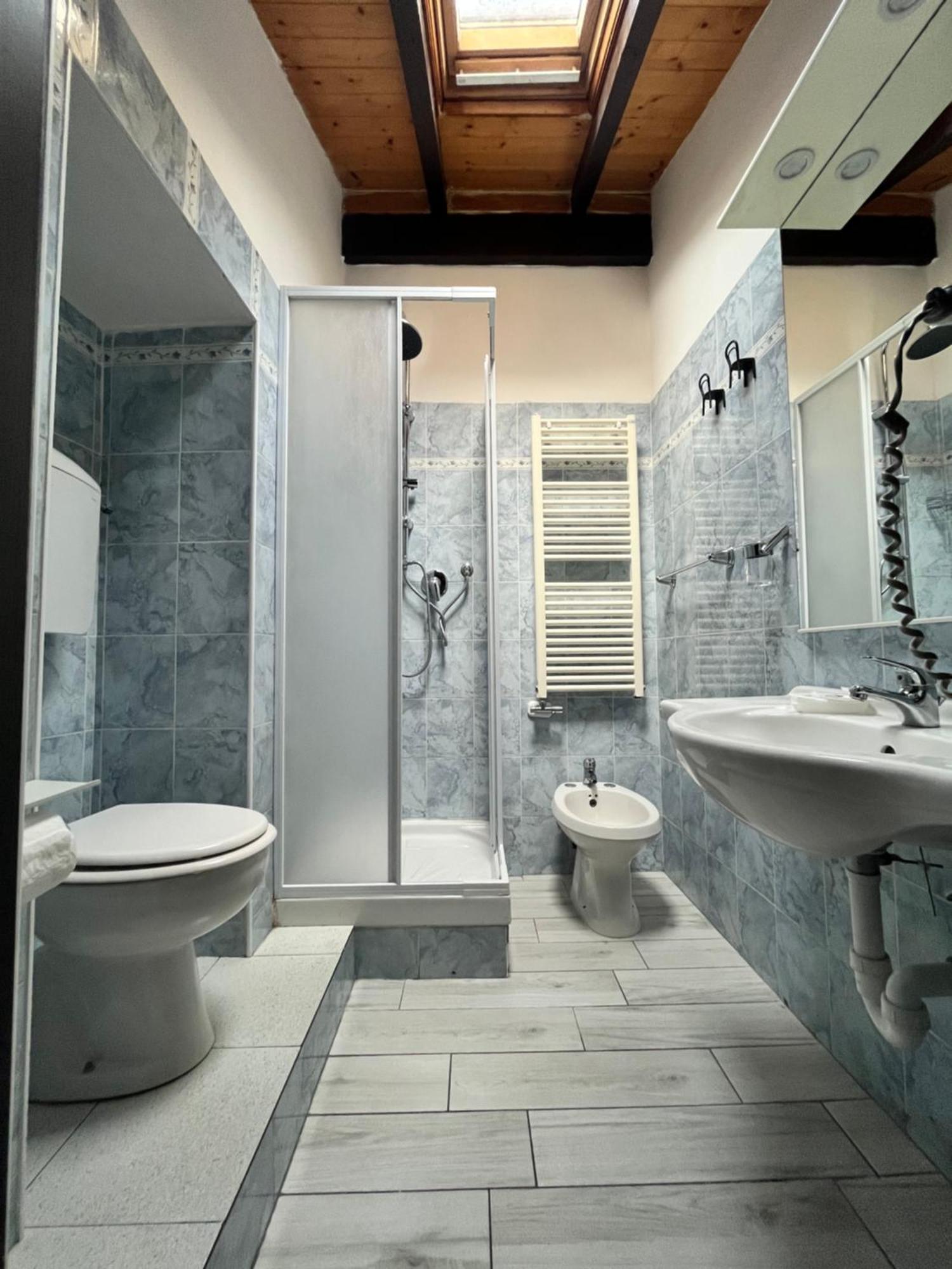 Hotel Alla Fontanella Alassio Ruang foto
