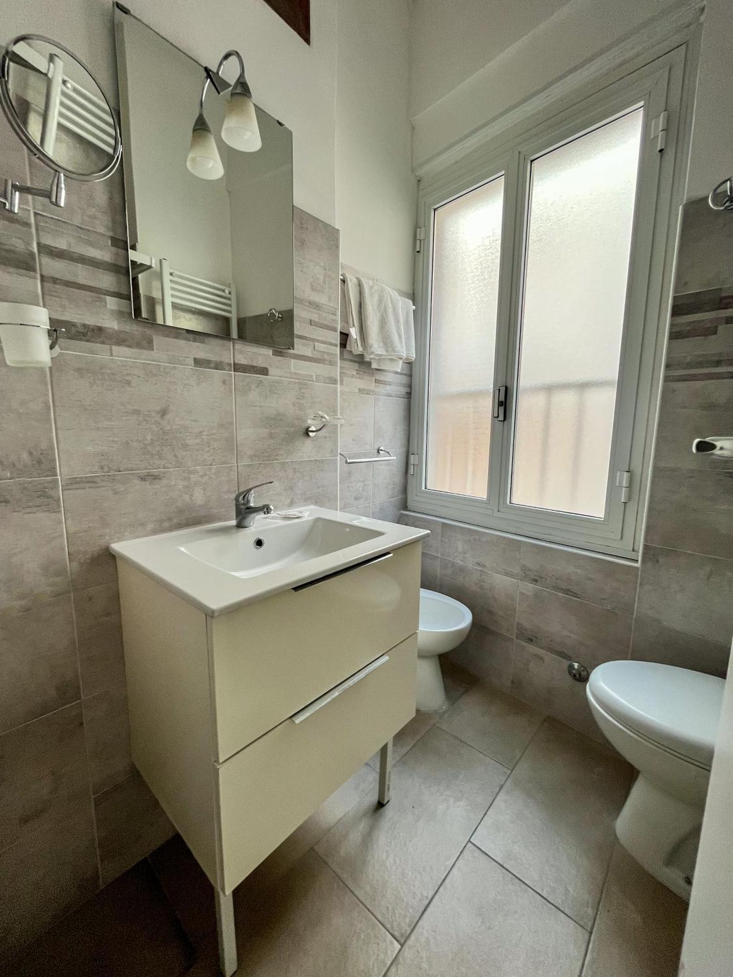 Hotel Alla Fontanella Alassio Ruang foto